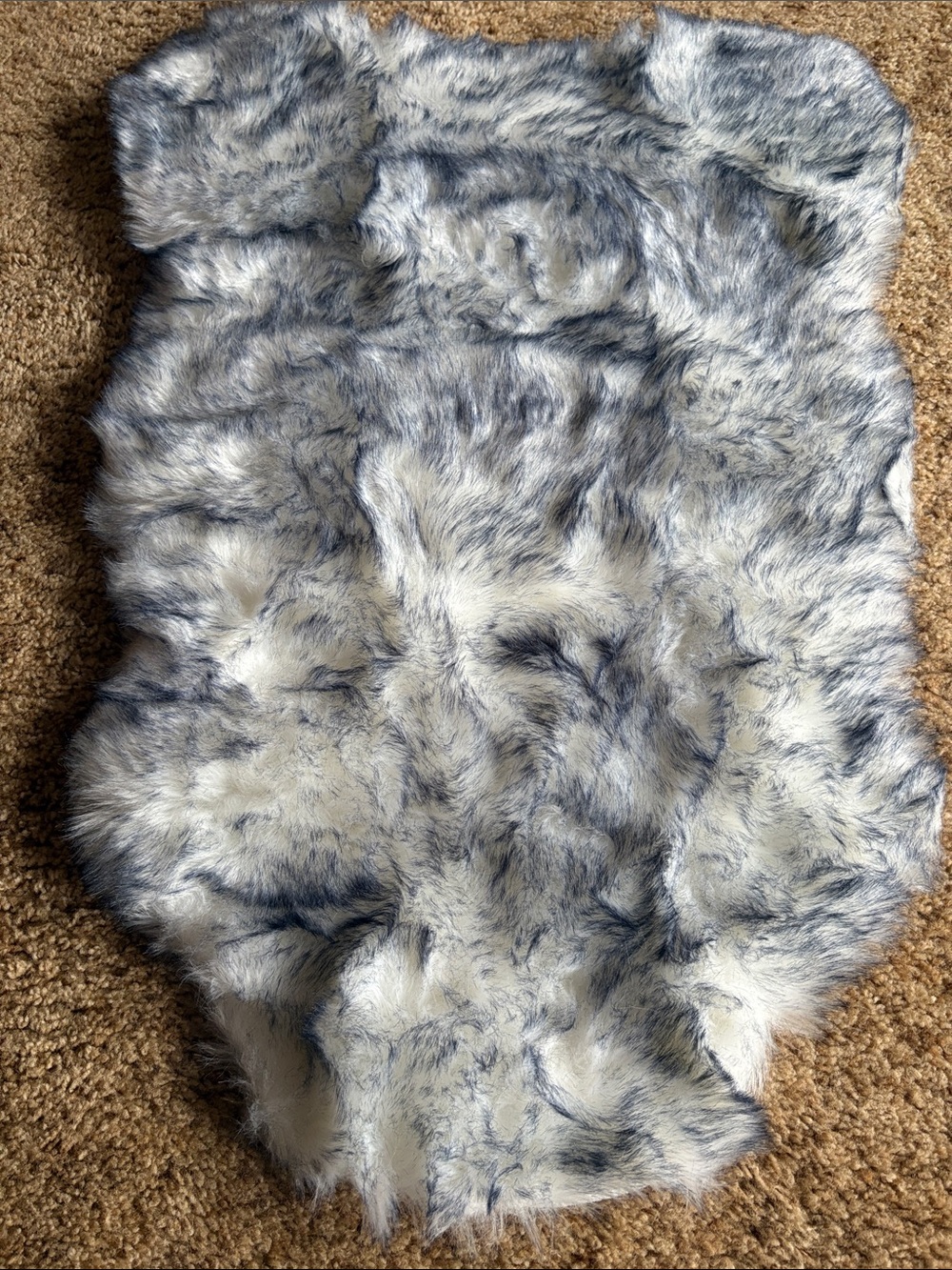 Plush Faux Fur Accent Rug